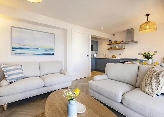 2 Bed In Oc-s005 Scarborough