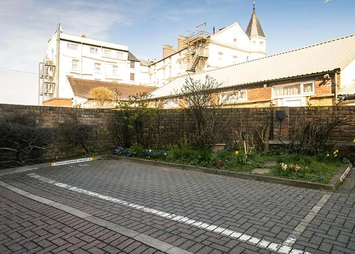 2 Bed In Oc-s005 Scarborough